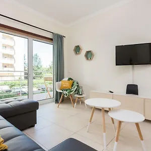 https://mrs-catia-apartment.hotelaalgarve.com