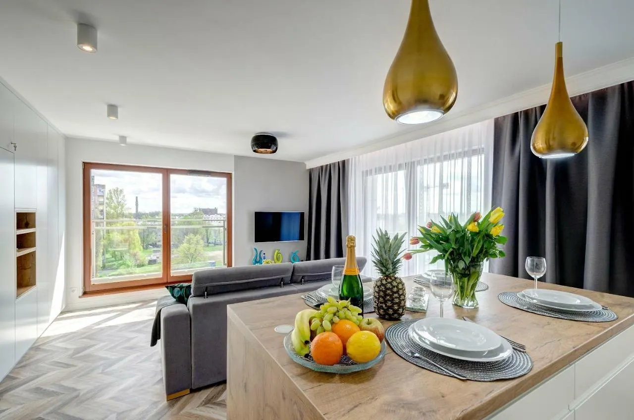 Live & Travel Apartments Number 1 Гданьск