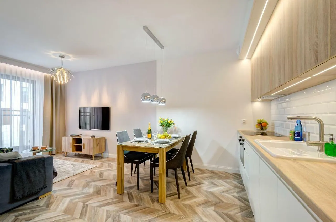 Live & Travel Apartments Number 1 Гданьск