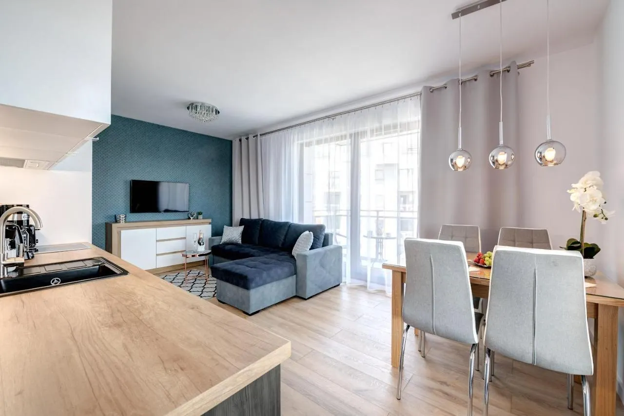 Live & Travel Apartments Number 1 Гданьск 0*,